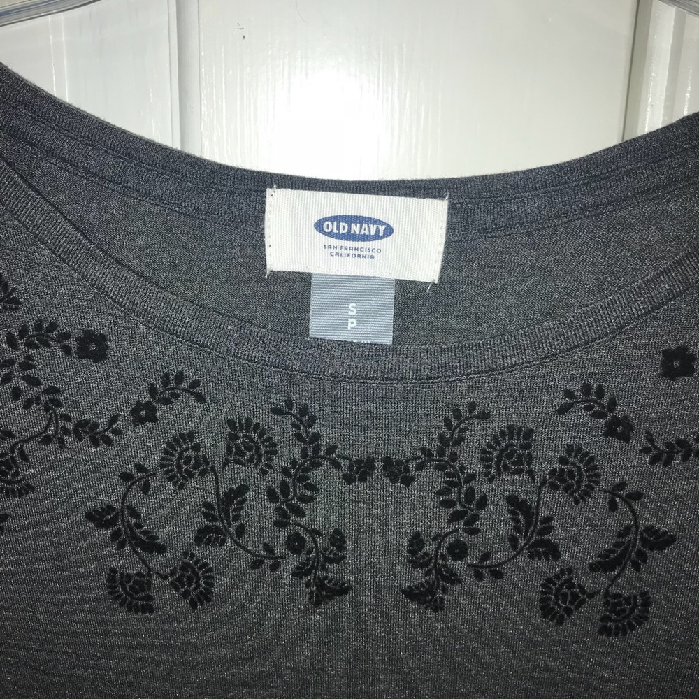 Top - Picture 2 of 3